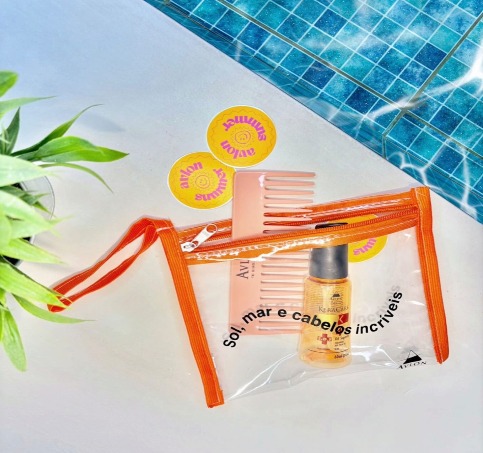 Necessaire em PVC + acabamento em viés colorido - Ref.: Eletro