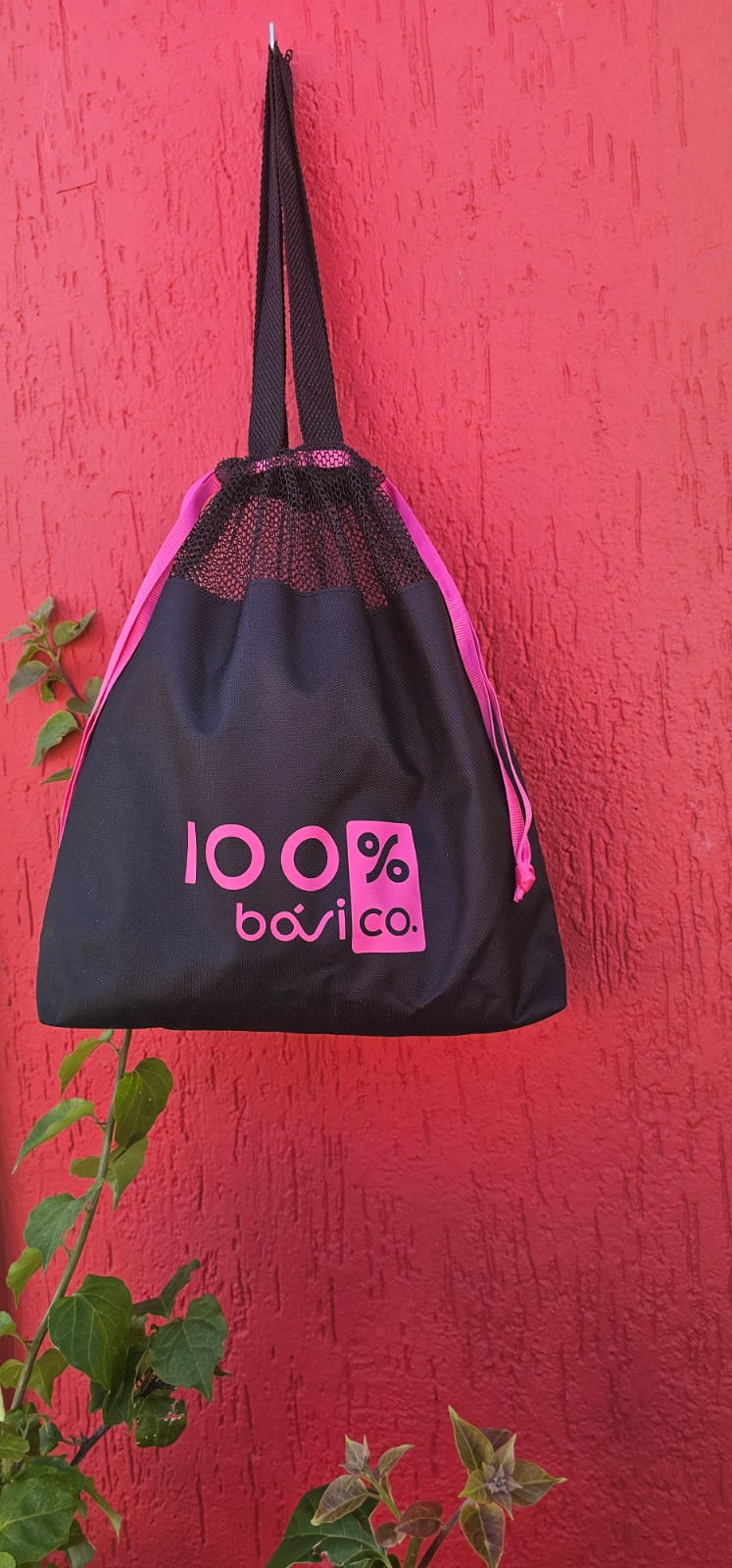 Sacola Promocional Colors em Nylon 600 e Tela Vôlei Preta com Cordão Poliéster Colorido - Ref.: Tropicália