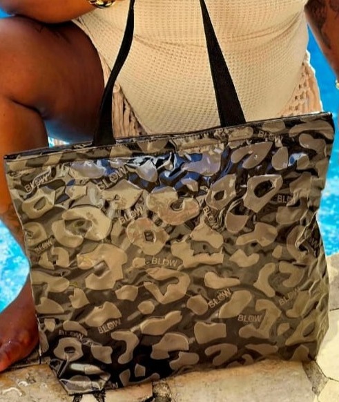 Bag reuse em pvc colorido + forro de toalha + zíper de fechamento - Ref.: Funk