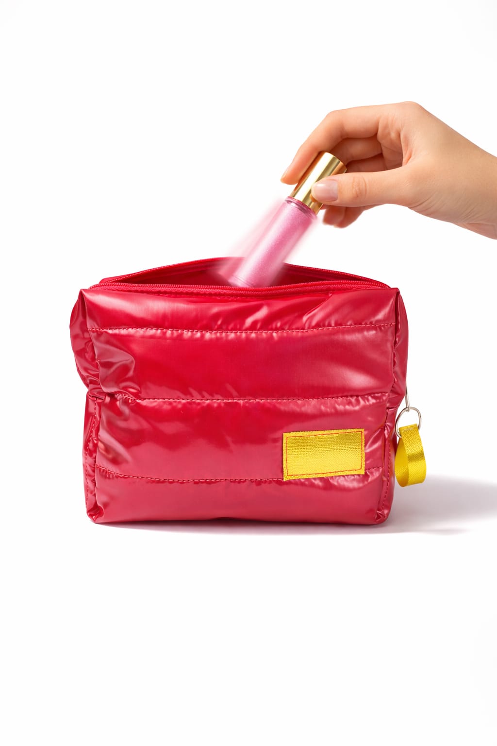 Lançamento Salsa | a necessaire com tecido puffer, estilosa e com um brilho encantador.