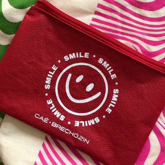 Carteirinha em Corino Vermelho - Ref.: Joaninha