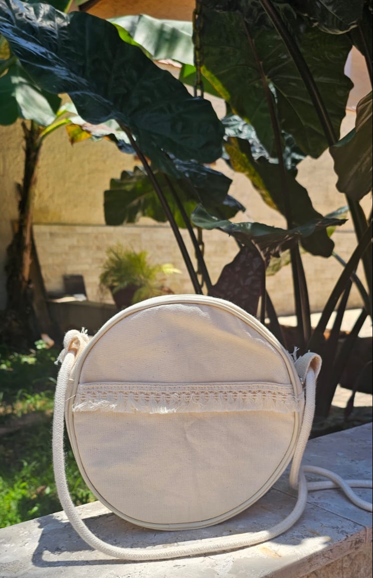 Shoulder Bag Ecológica Redonda em Lona de Algodão Cru  - Ref.: Cacau