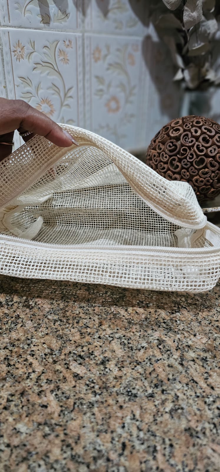 Necessaire Ecológica em Talagarça Fina de Algodão Cru com Alça Lateral - Ref.: Ninho