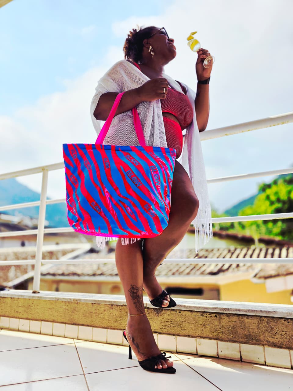 Bag reuse em pvc colorido + forro de toalha + zíper de fechamento - Ref.: Funk