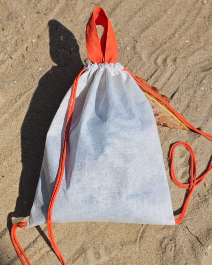 Sacochila ecológica em PET 100% branco - ref.: LÍRIO