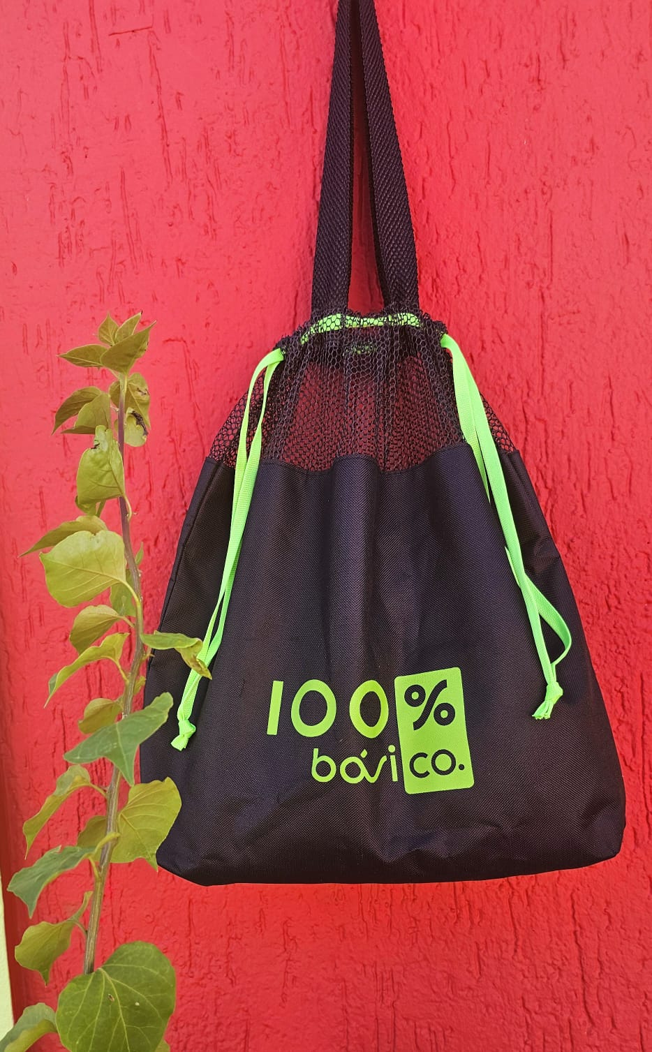 Sacola Promocional Colors em Nylon 600 e Tela Vôlei Preta com Cordão Poliéster Colorido - Ref.: Tropicália